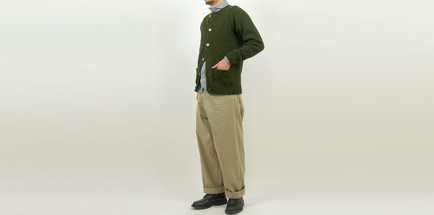 Charpentier de Vaisseau Karly Shetland Crew Neck Cardigan OLIVE