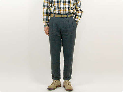MARGARET HOWELL LINEN PLAIN WEAVE TROUSERS 〔メンズ〕